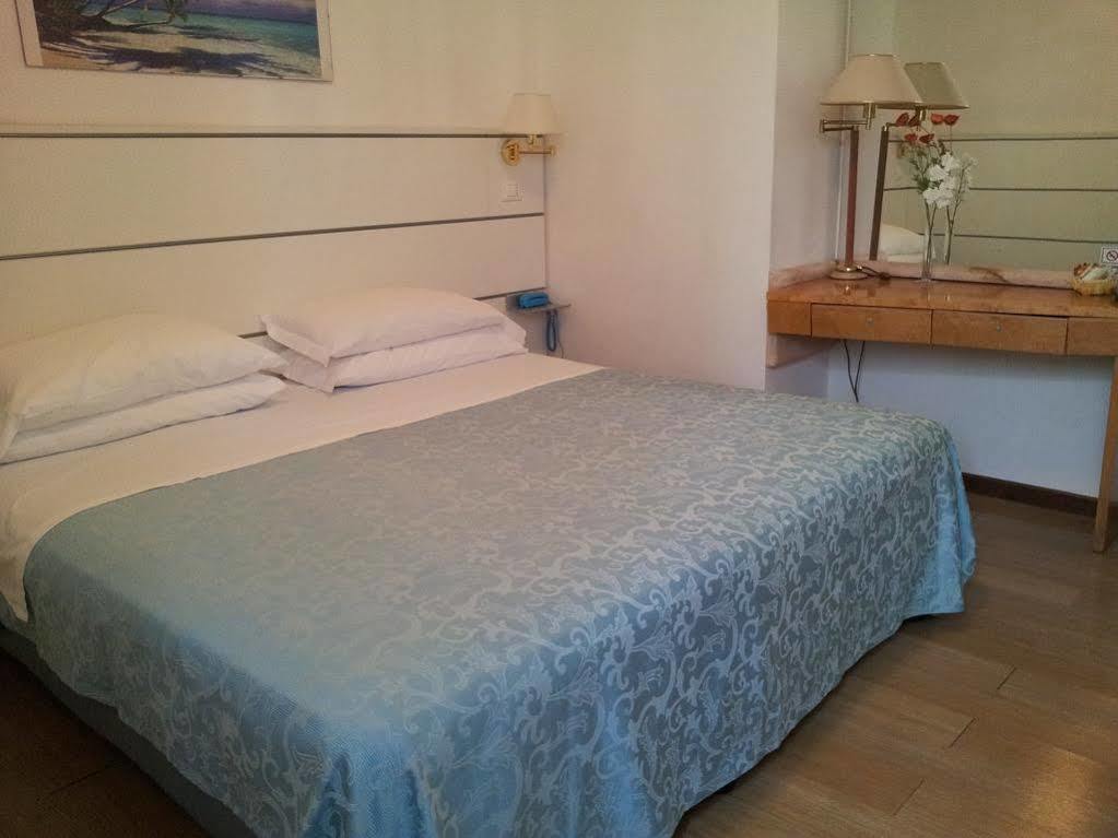 Hotel Post Bergamo Luaran gambar